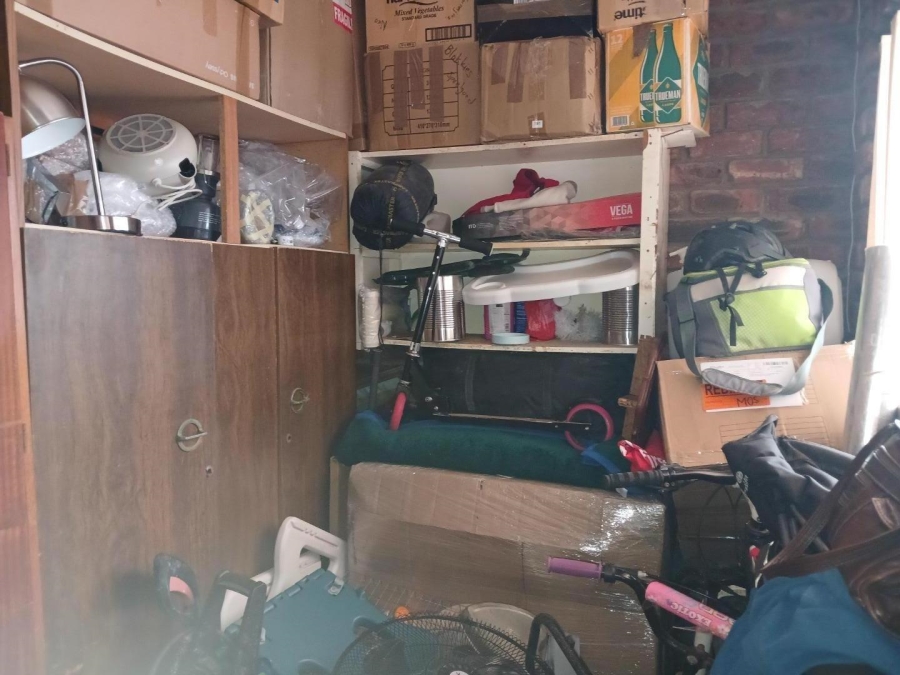 5 Bedroom Property for Sale in Dana Bay Western Cape